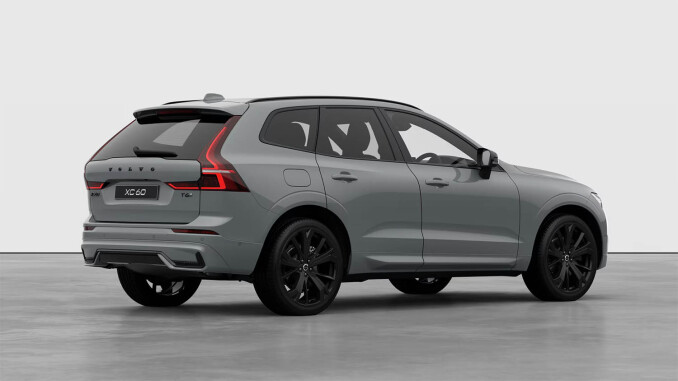 Volvo XC60 2.0 T6 350 Plug-in Hybrid Plus Pro Blk Ed 5dr AWD Gtron [NI] Estate - Image 3